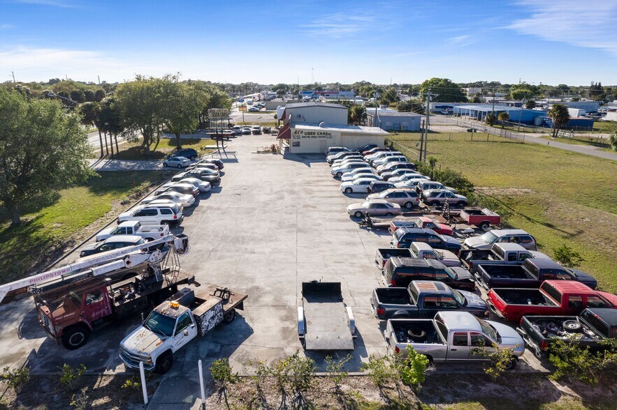 More Photos Of 628 King St, Cocoa Auto Dealership For Sale