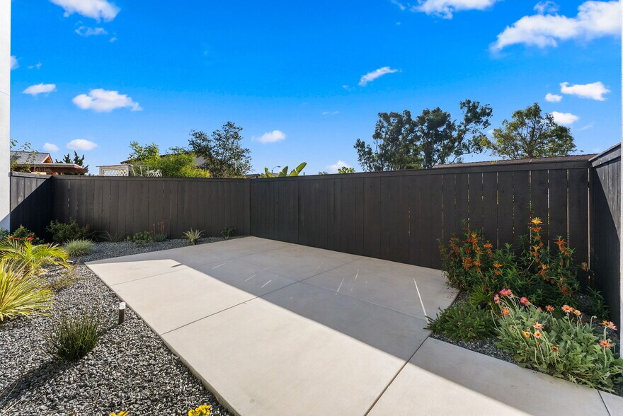 More Photos Of 8353 Ivory Coast Dr, San Diego Multifamily For Sale