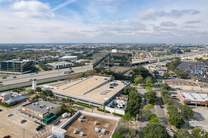 More Photos Of 13430 Northwest Fwy, Houston Office For Lease