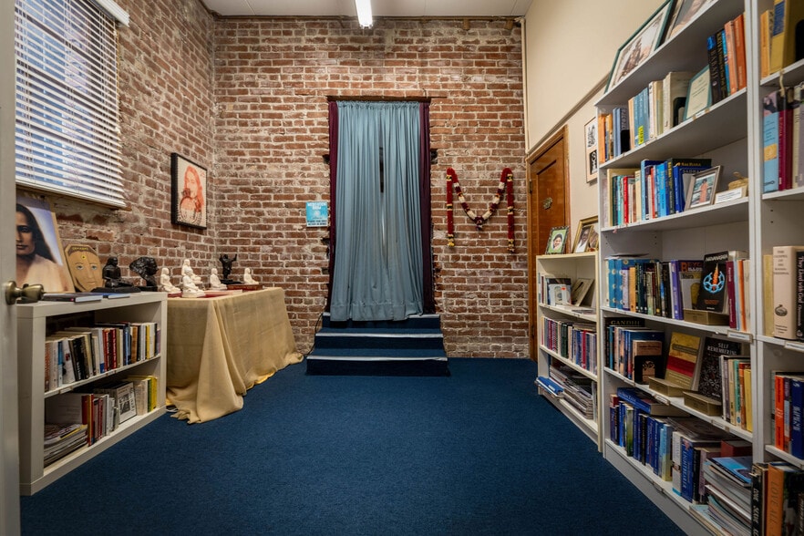 More Photos Of 200 Commercial St, Nevada City Freestanding For Sale