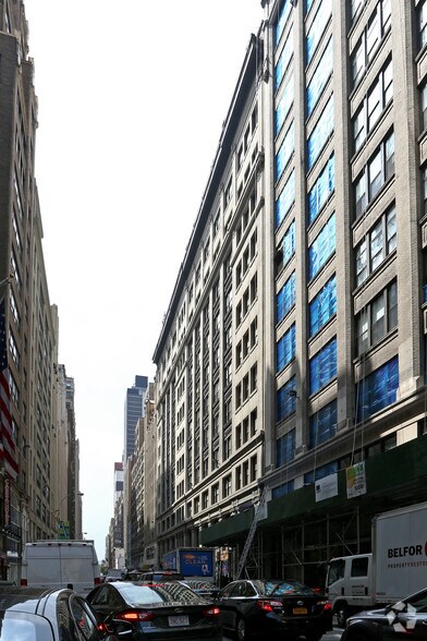 More Photos Of 231-249 W 39th St, New York Office For Lease