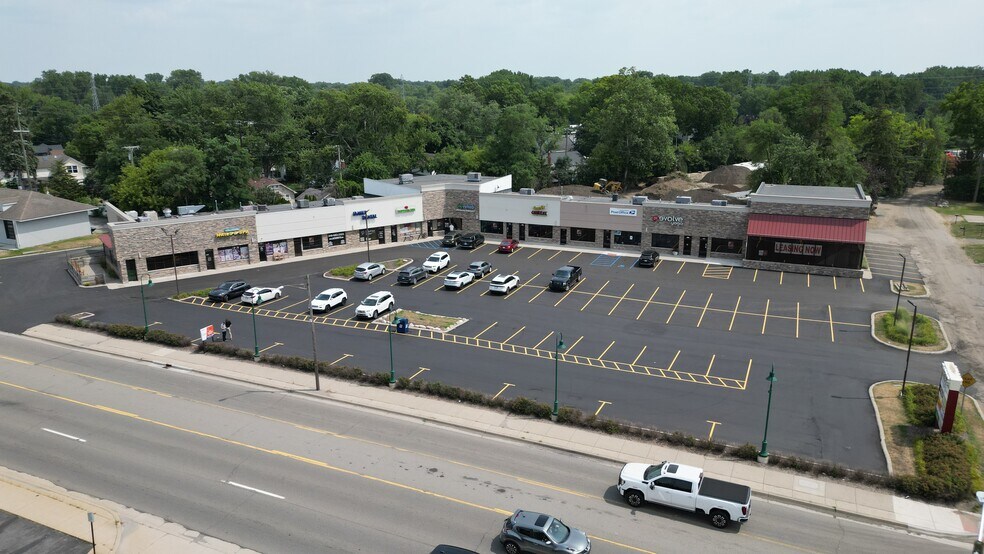 More Photos Of 2807-2867 Orchard Lake Rd, Sylvan Lake Unknown For Lease