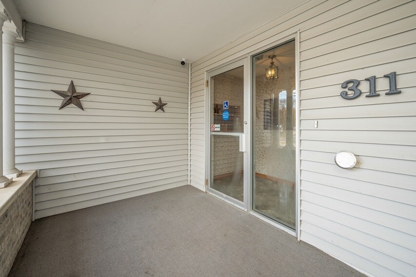 More Photos Of 311 S Nicollet St, Blue Earth Healthcare For Sale