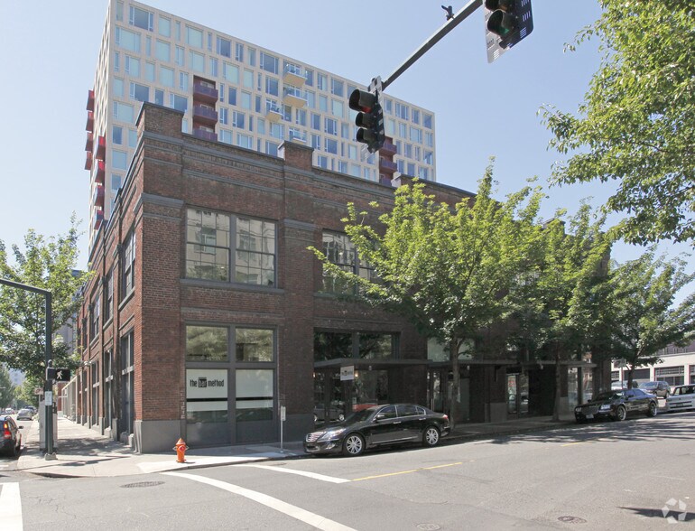 Primary Photo Of 904-916 NW Hoyt St, Portland Loft Creative Space For Lease