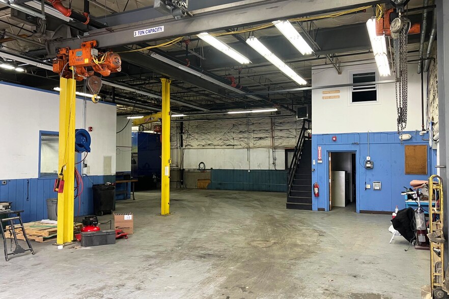 More Photos Of 807 Sterling Rd, Lancaster Industrial For Sale