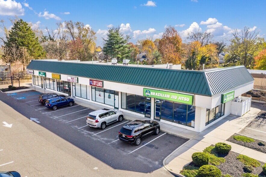 More Photos Of 3 E Evesham Rd, Cherry Hill Unknown For Lease