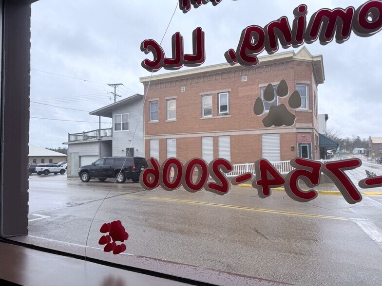 More Photos Of 125 N Main St, Marion Storefront Retail Residential For Sale