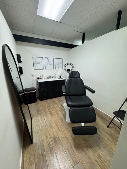 More Photos Of 4351 Murray Ave, Pittsburgh General Retail For Lease