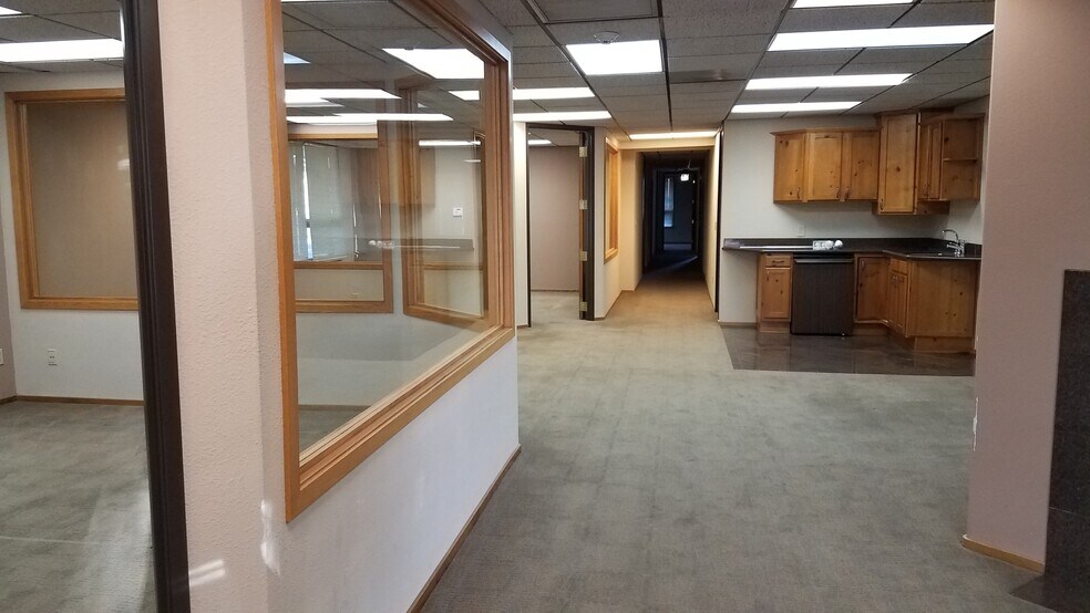 More Photos Of 9600 W Jewell Ave, Lakewood Medical For Lease