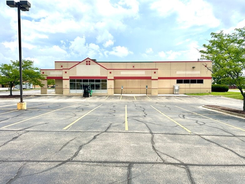 Primary Photo Of 1818 Philo Rd, Urbana Drugstore For Lease