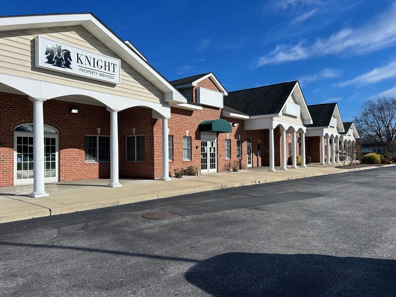 Primary Photo Of 300-350 N High St, Smyrna Office For Lease