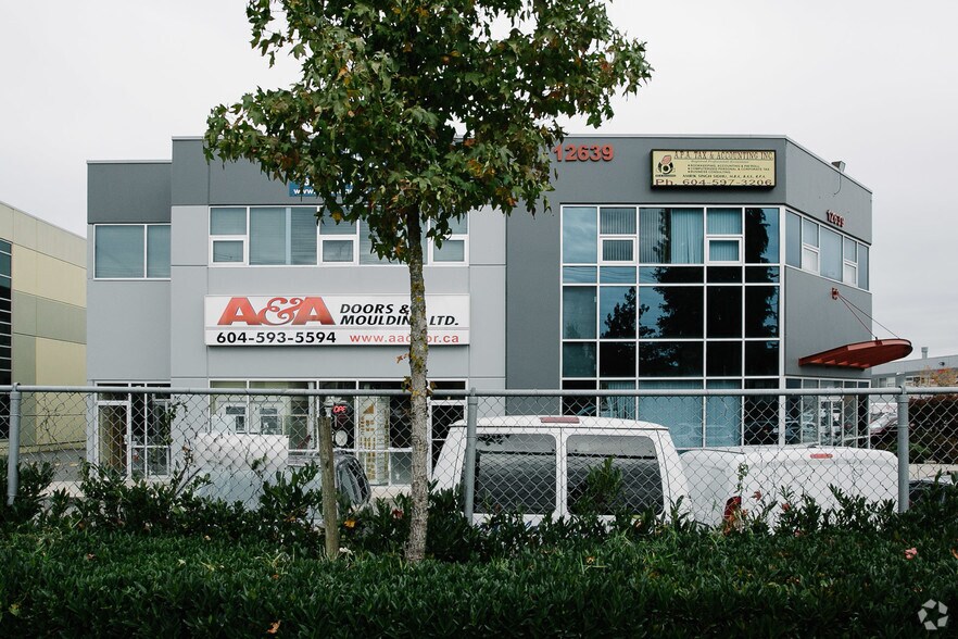 More Photos Of 12639 80 Ave, Surrey Showroom For Sale