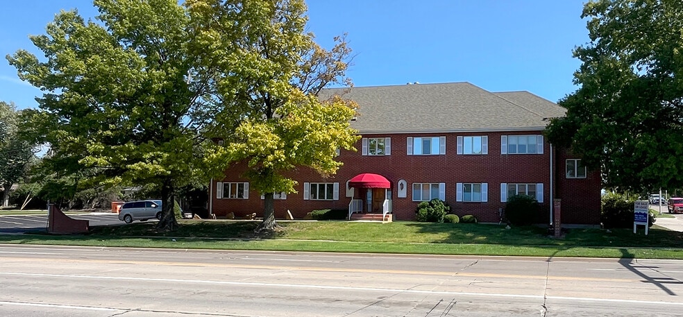 Primary Photo Of 990 SW Fairlawn Rd, Topeka Office For Lease