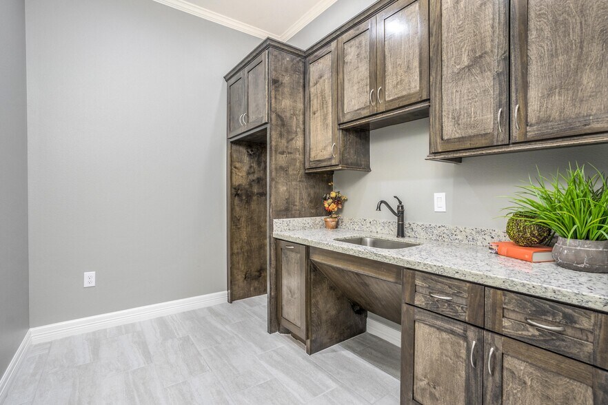 More Photos Of 10401 S Mason Road Building F, Richmond Medical For Sale