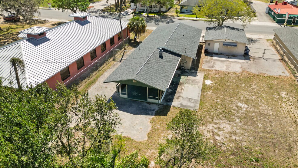 More Photos Of 648 S Commerce Ave, Sebring Freestanding For Sale