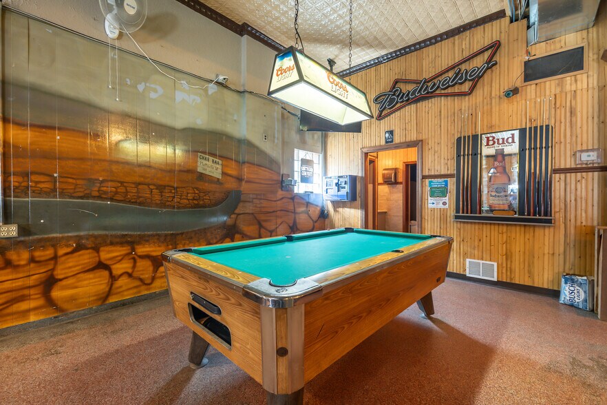 More Photos Of 60 N 2nd St, Platteville Hotel For Sale