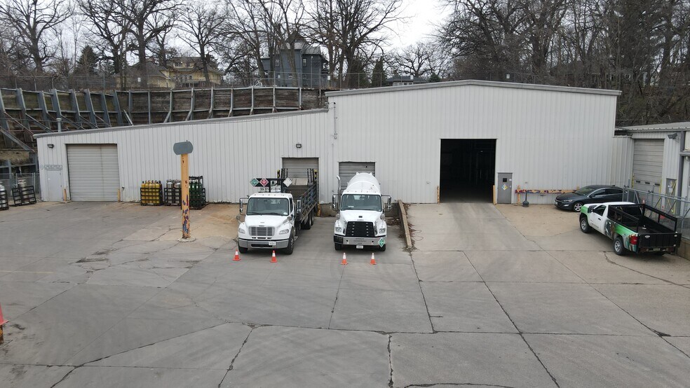 More Photos Of 1700 2nd Ave, Des Moines Warehouse For Sale