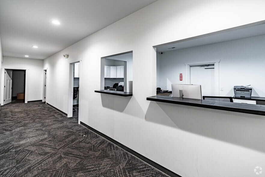 More Photos Of 610 Cave Mill Rd, Bowling Green Medical For Lease