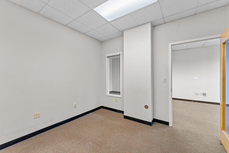 More Photos Of 2030 NE Martin Luther King Jr Blvd, Portland Office For Lease