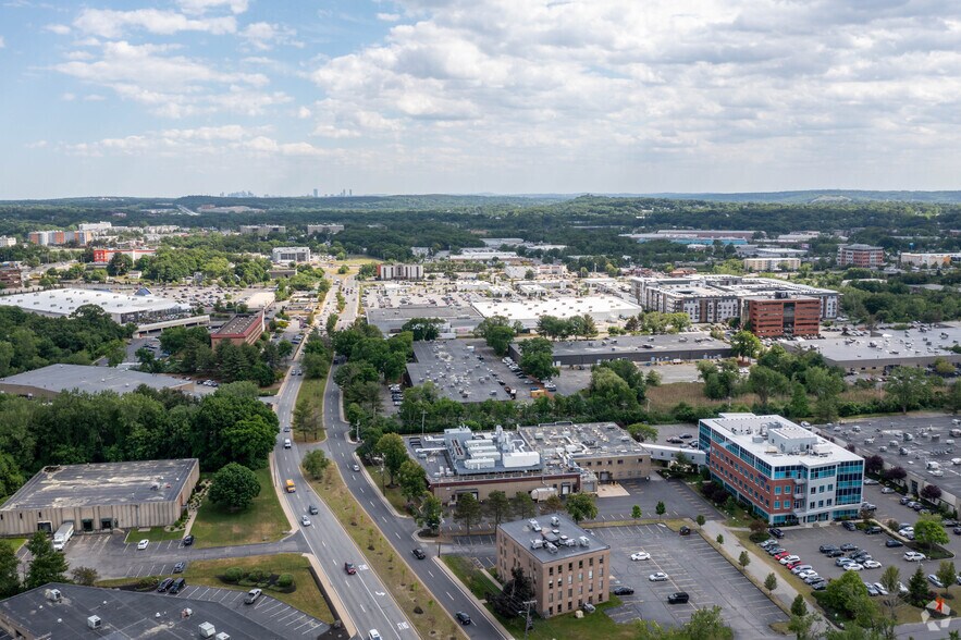 More Photos Of 34 Commerce Way, Woburn Research And Development For Lease