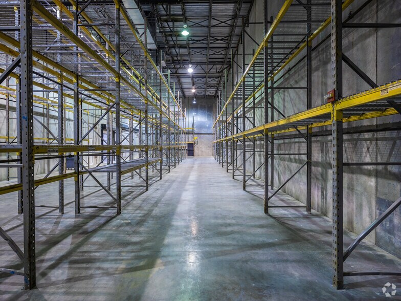 More Photos Of 5870 N Hiatus Rd, Tamarac Unknown For Lease