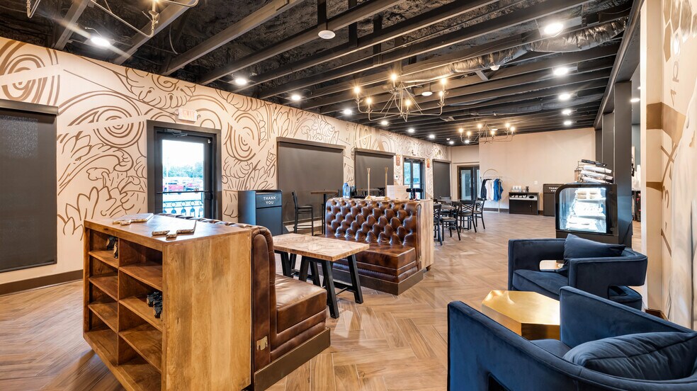 More Photos Of 6776 Caroline St, Milton Coworking Space