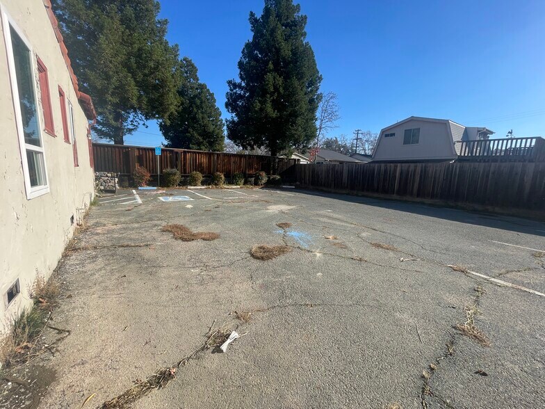 More Photos Of 2890 Concord Blvd, Concord Medical For Sale