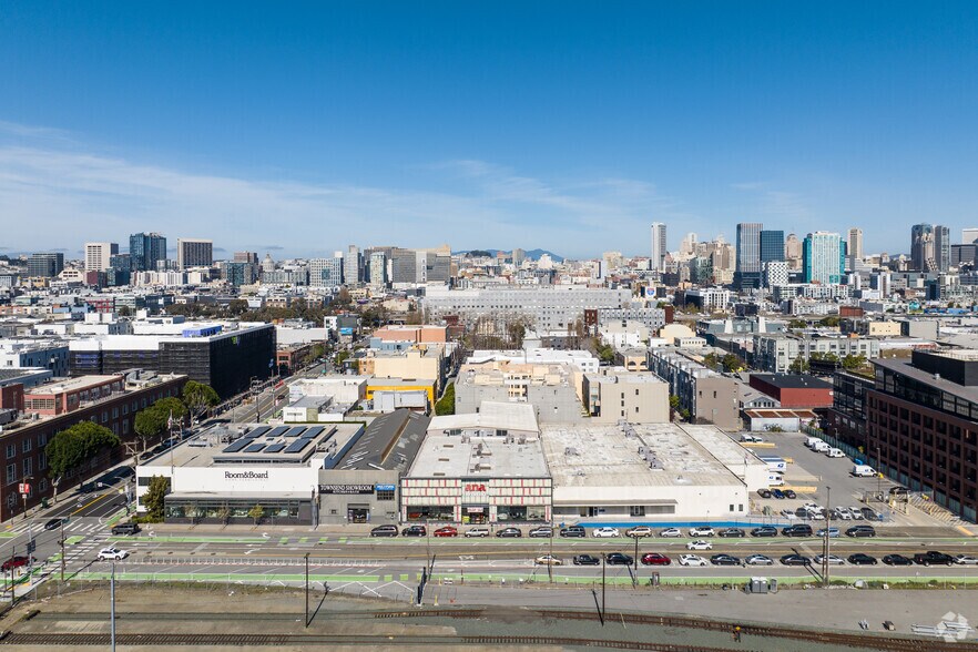 More Photos Of 570 Townsend St, San Francisco Showroom For Lease