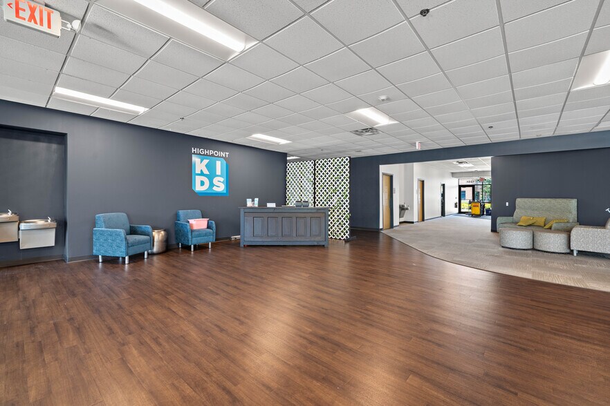 More Photos Of 1231-1251 Windham Pky, Romeoville Office For Sale