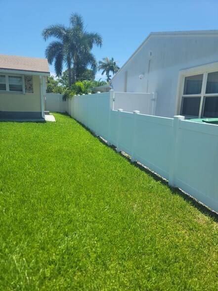More Photos Of 138-140 NE 1st Ct, Dania Beach Specialty For Sale