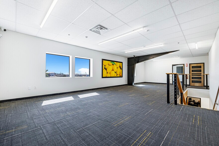 More Photos Of 1450 Enterprise Dr, Lemoore Warehouse For Sale