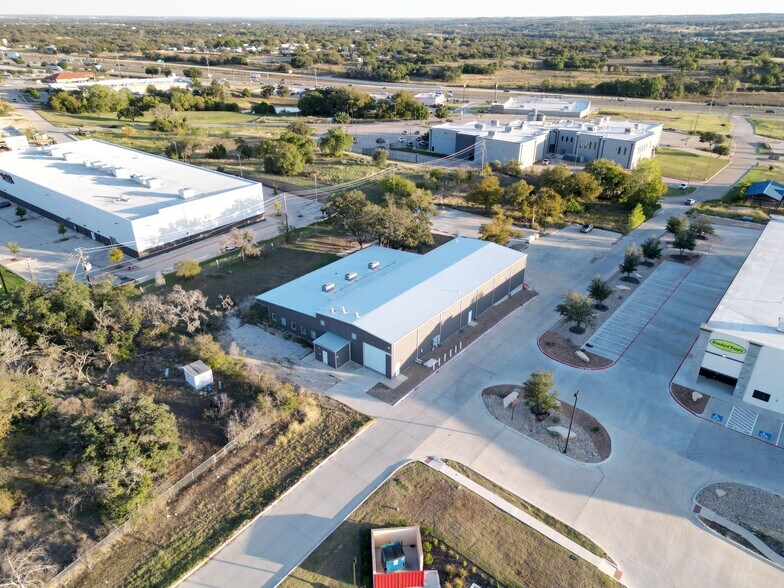 More Photos Of 2702 Fort Worth Hwy, Hudson Oaks Warehouse For Sale
