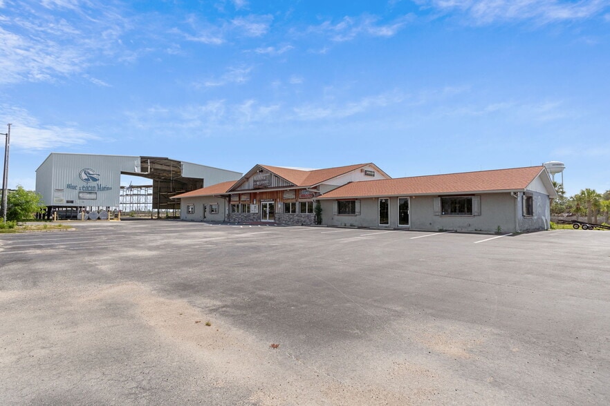 More Photos Of 5000 Calienta St, Hernando Beach Marina For Sale