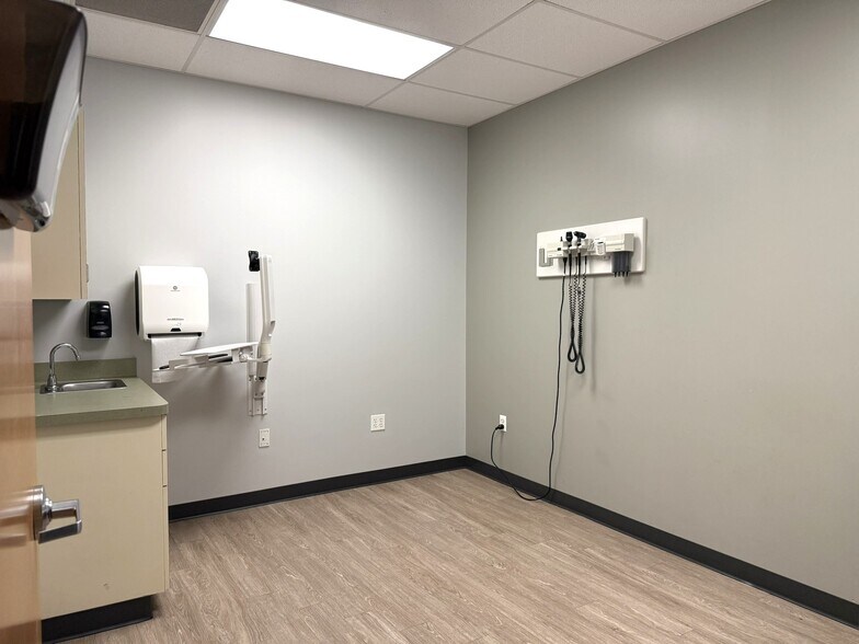 More Photos Of 300 Old Forge Ln, Kennett Square Medical For Lease