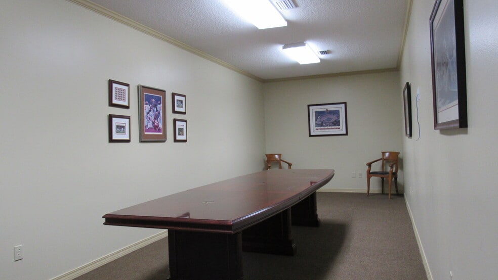 More Photos Of 22193 Highway 59 S, Robertsdale Office For Lease