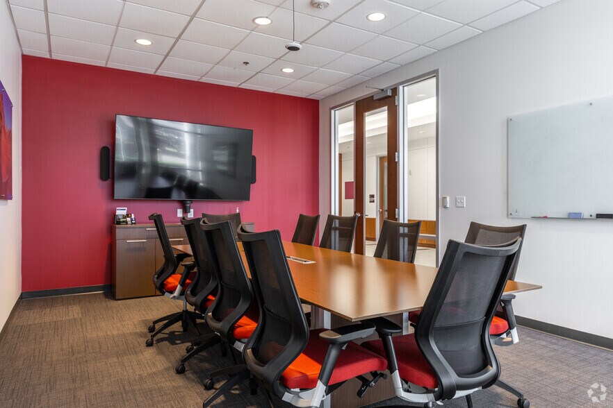 More Photos Of 5550 Granite Pky, Plano Office For Lease