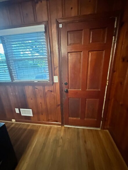 More Photos Of 1059 Buford Hwy, Sugar Hill Coworking Space