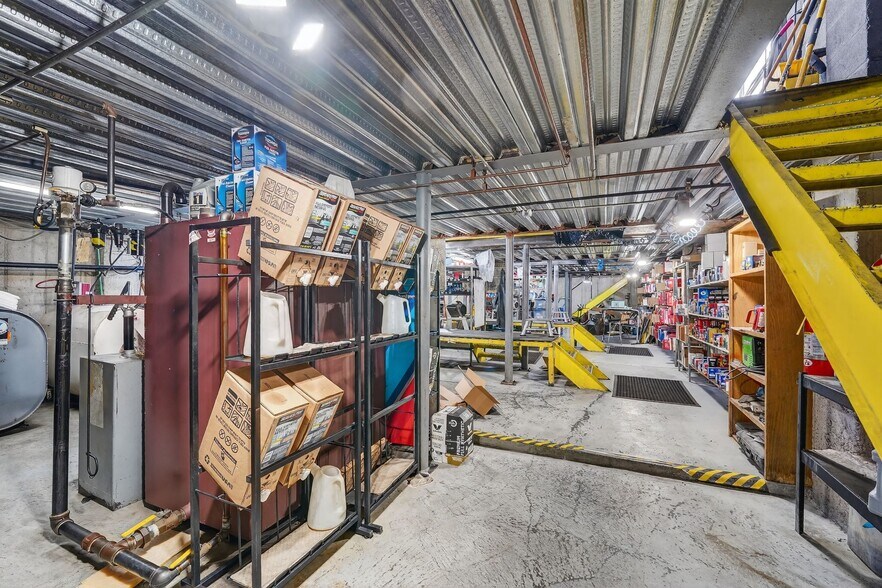 More Photos Of 4650 S Constitution Blvd, Salt Lake City Auto Repair For Sale
