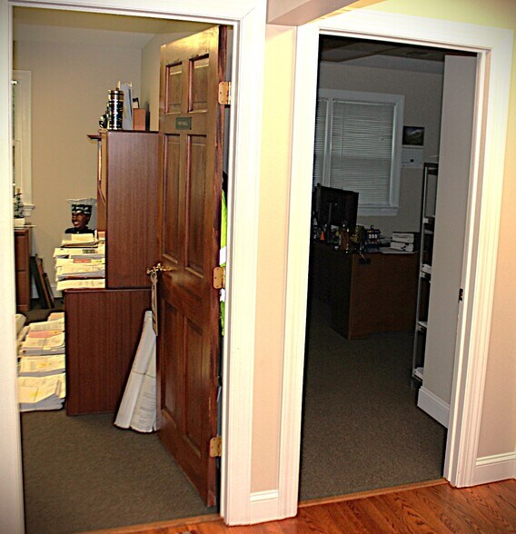 More Photos Of 205 State Route 31 N, Washington Office Residential For Sale