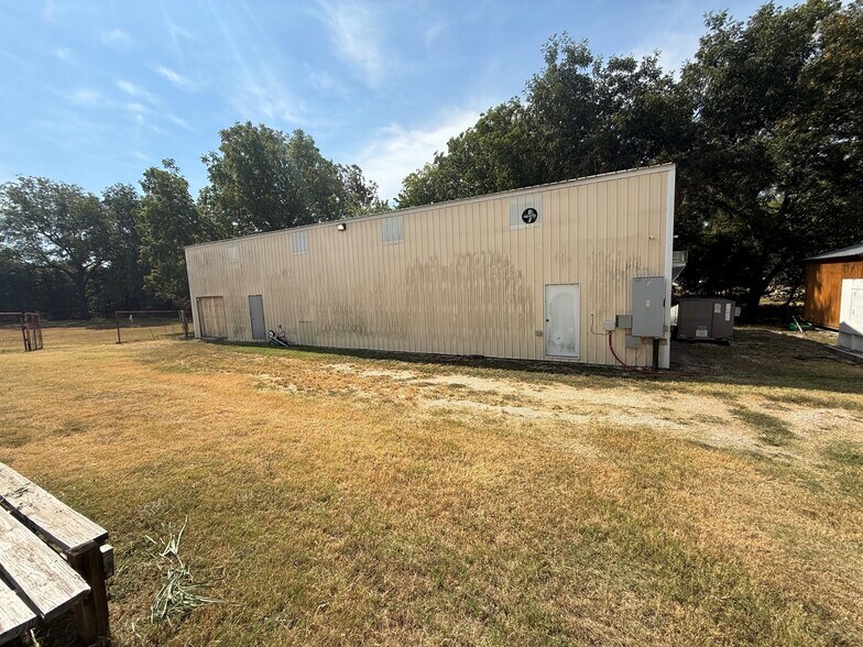 More Photos Of 1144 Buckstitch Rd, Sulphur Industrial For Sale