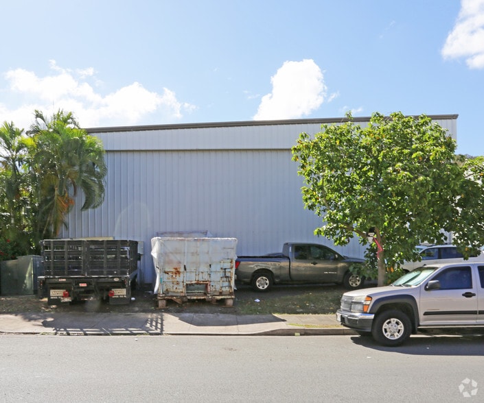More Photos Of 99-1410 Koaha Pl, Aiea Warehouse For Lease