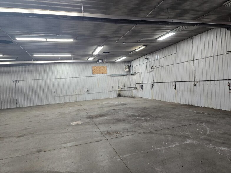 More Photos Of 3130 E Yellowstone Hwy, Casper General Retail For Lease