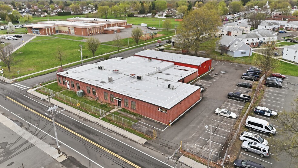 More Photos Of 680 Meadow St, Chicopee Manufacturing For Lease