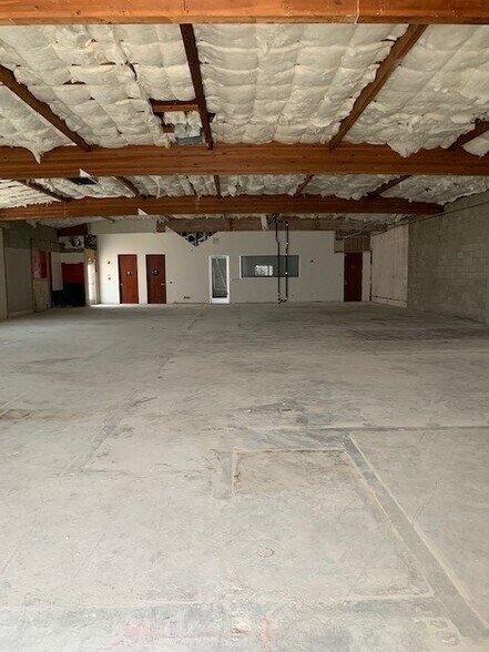 More Photos Of 1160 N Las Palmas Ave, Los Angeles Loft Creative Space For Lease