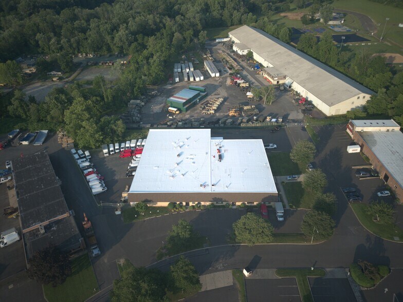 More Photos Of 1701 Loretta Ave, Feasterville Warehouse For Lease