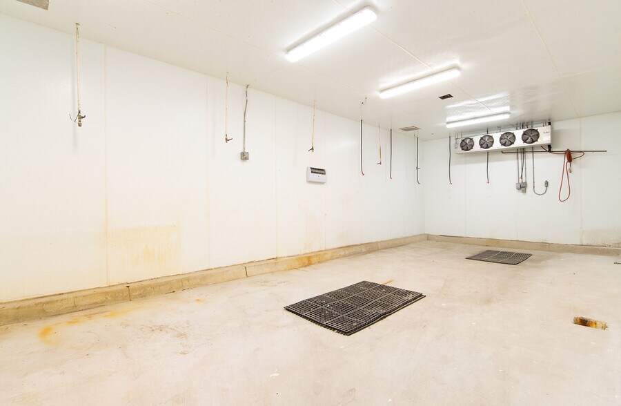 More Photos Of 506 Stanford Ave, Los Angeles Food Processing For Lease