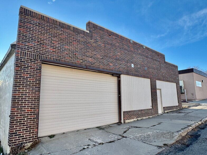 More Photos Of 100 Main St, Cut Bank Warehouse For Sale