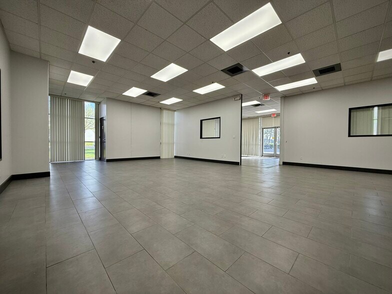 More Photos Of 5549 Brooks St, Montclair Warehouse For Lease