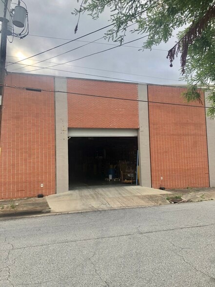 More Photos Of 1342 Webster Ave, Columbus Light Distribution For Sale