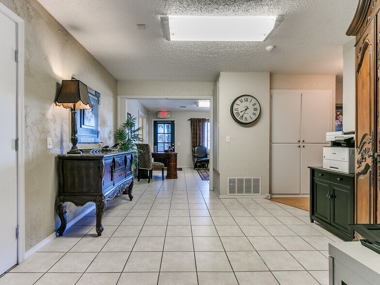 More Photos Of 16446 NE 23rd St, Choctaw Office Residential For Sale